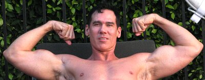 muscle_jake_pool_014